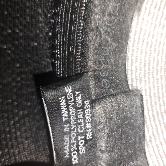 Beautiful black and gray 100!% Polypropylene "Special occasion" hat - Picture 8 of 9